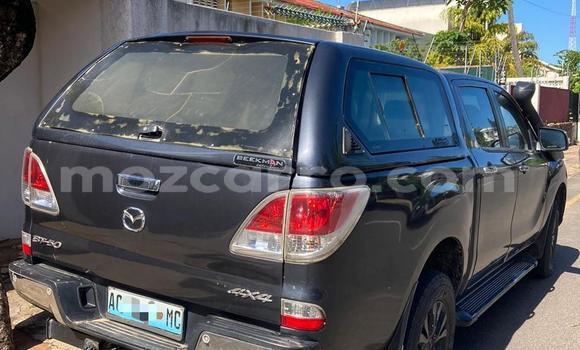 Nunua Ilio tumika Mazda BT-50 Fedha Gari ndani ya Maputo nchini Maputo Nunua Ilio tumika Mazda BT-50 Fedha Gari ndani ya Maputo nchini Maputo