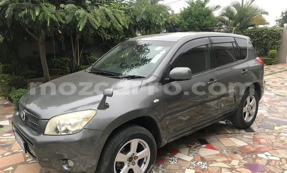 Nunua Ilio tumika Toyota RAV4 Brown Gari ndani ya Maputo nchini Maputo Nunua Ilio tumika Toyota RAV4 Brown Gari ndani ya Maputo nchini Maputo