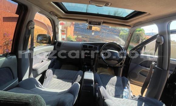 Nunua Ilio tumika Toyota Surf Bluu Gari ndani ya Maputo nchini Maputo Nunua Ilio tumika Toyota Surf Bluu Gari ndani ya Maputo nchini Maputo