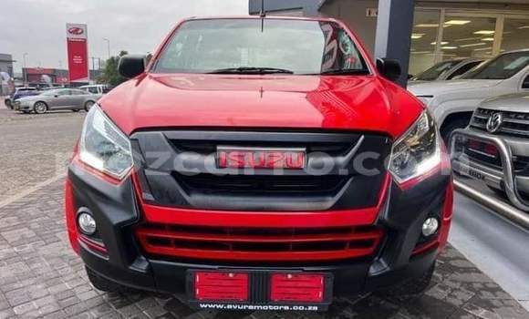 Comprar Usado Isuzu D-MAX Vermelho Carro em Maputo em Maputo Comprar Usado Isuzu D-MAX Vermelho Carro em Maputo em Maputo