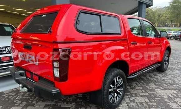 Comprar Usado Isuzu D-MAX Vermelho Carro em Maputo em Maputo Comprar Usado Isuzu D-MAX Vermelho Carro em Maputo em Maputo