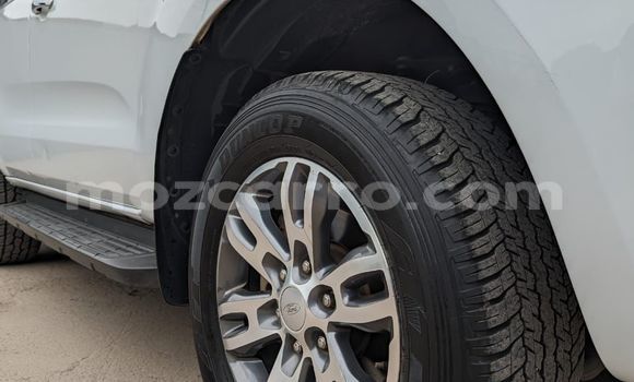 Comprar Usado Ford Everest Branco Carro em Maputo em Maputo Comprar Usado Ford Everest Branco Carro em Maputo em Maputo