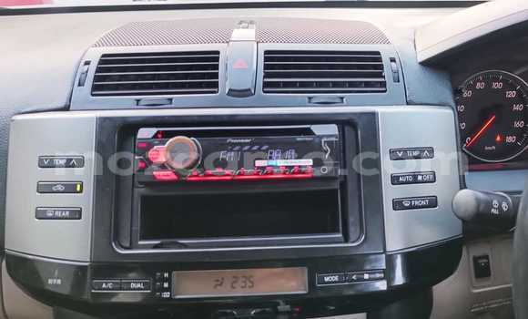 Nunua Ilio tumika Toyota Mark X Fedha Gari ndani ya Maputo nchini Maputo Nunua Ilio tumika Toyota Mark X Fedha Gari ndani ya Maputo nchini Maputo