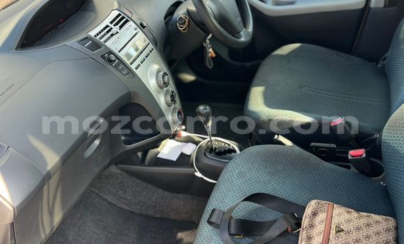 Nunua Ilio tumika Toyota Vitz Bluu Gari ndani ya Maputo nchini Maputo Nunua Ilio tumika Toyota Vitz Bluu Gari ndani ya Maputo nchini Maputo