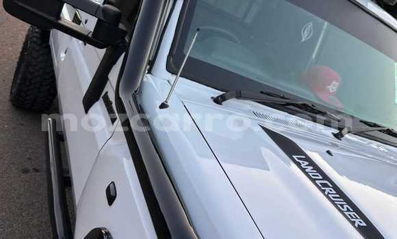 Nunua Ilio tumika Toyota Land Cruiser Nyeupe Gari ndani ya Maputo nchini Maputo Nunua Ilio tumika Toyota Land Cruiser Nyeupe Gari ndani ya Maputo nchini Maputo