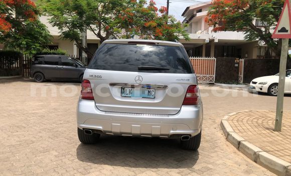 Buy Used Mercedes‒Benz ML-Class Silver Car in Maputo in Maputo Buy Used Mercedes‒Benz ML-Class Silver Car in Maputo in Maputo