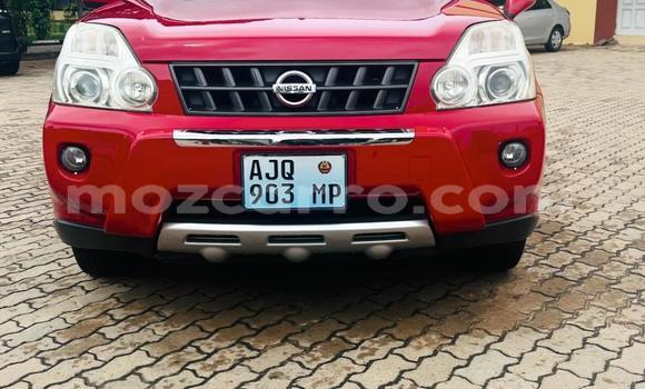 Tenga Tsaru Nissan X-Trail Tsvuku Mota in Maputo in Maputo