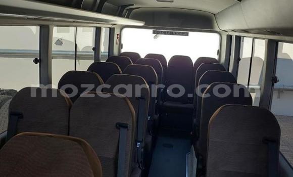 Nunua Ilio tumika Toyota Coaster Nyeupe Gari ndani ya Maputo nchini Maputo Nunua Ilio tumika Toyota Coaster Nyeupe Gari ndani ya Maputo nchini Maputo