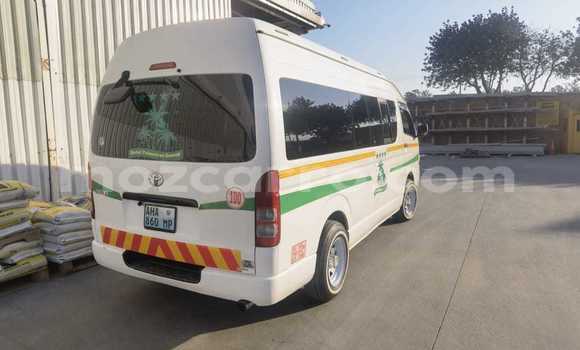 Tenga Tsaru Toyota Hiace Chena Mota in Maputo in Maputo Tenga Tsaru Toyota Hiace Chena Mota in Maputo in Maputo