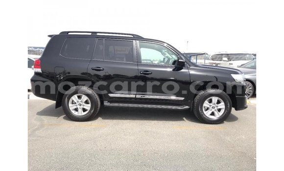 Nunua Imported Toyota Land Cruiser Nyeusi Gari ndani ya Import - Dubai nchini Cabo Delgado Nunua Imported Toyota Land Cruiser Nyeusi Gari ndani ya Import - Dubai nchini Cabo Delgado