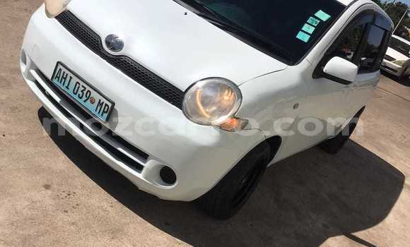 Comprar Usado Toyota Sienta Branco Carro em Maputo em Maputo Comprar Usado Toyota Sienta Branco Carro em Maputo em Maputo