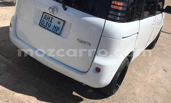 Comprar Usado Toyota Sienta Branco Carro em Maputo em Maputo Comprar Usado Toyota Sienta Branco Carro em Maputo em Maputo