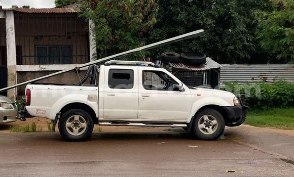 Tenga Tsaru Nissan Hardbody Chena Mota in Maputo in Maputo Tenga Tsaru Nissan Hardbody Chena Mota in Maputo in Maputo