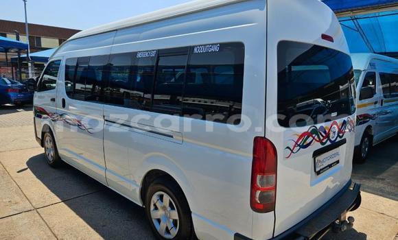 Buy Used Toyota Hiace White Car in Maputo in Maputo Buy Used Toyota Hiace White Car in Maputo in Maputo