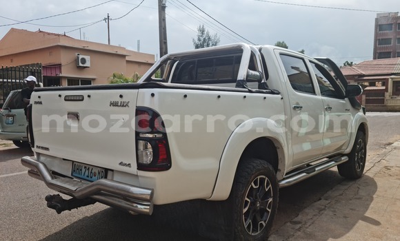 Comprar Usado Toyota Hilux Branco Carro em Maputo em Maputo Comprar Usado Toyota Hilux Branco Carro em Maputo em Maputo