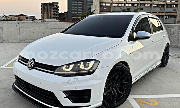 Tenga Tsaru Volkswagen Vento Chena Mota in Mabote in Inhambane Tenga Tsaru Volkswagen Vento Chena Mota in Mabote in Inhambane