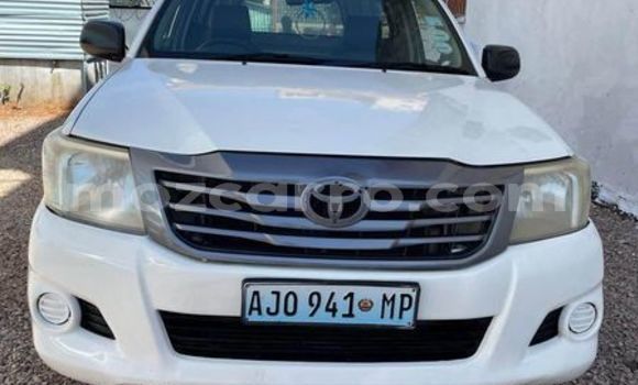 Tenga Tsaru Toyota Hilux Zvimwe Mota in Maputo in Maputo Tenga Tsaru Toyota Hilux Zvimwe Mota in Maputo in Maputo