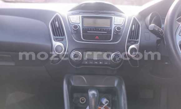 Buy Used Hyundai ix35 Red Car in Maputo in Maputo Buy Used Hyundai ix35 Red Car in Maputo in Maputo