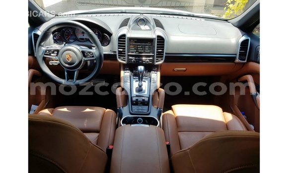 Comprar Importar Porsche Cayenne Branco Carro em Import - Dubai em Cabo Delgado Comprar Importar Porsche Cayenne Branco Carro em Import - Dubai em Cabo Delgado