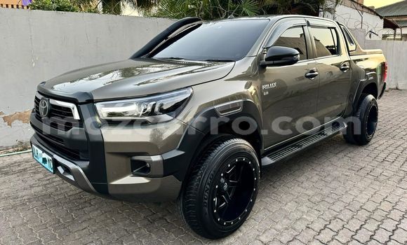 Tenga Tsaru Toyota Hiluxe Revo Girinhi Mota in Maputo in Maputo