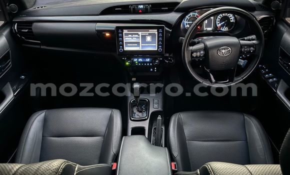 Buy Used Toyota Hiluxe Revo Green Car in Maputo in Maputo Buy Used Toyota Hiluxe Revo Green Car in Maputo in Maputo