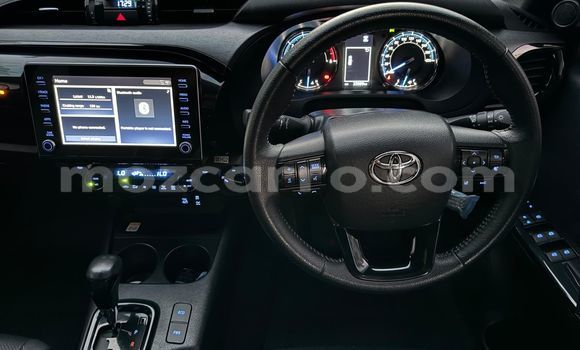 Buy Used Toyota Hiluxe Revo Green Car in Maputo in Maputo Buy Used Toyota Hiluxe Revo Green Car in Maputo in Maputo