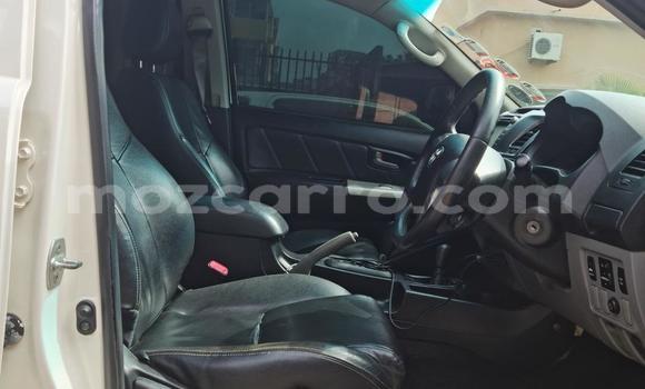 Buy Used Toyota Hilux White Car in Maputo in Maputo Buy Used Toyota Hilux White Car in Maputo in Maputo