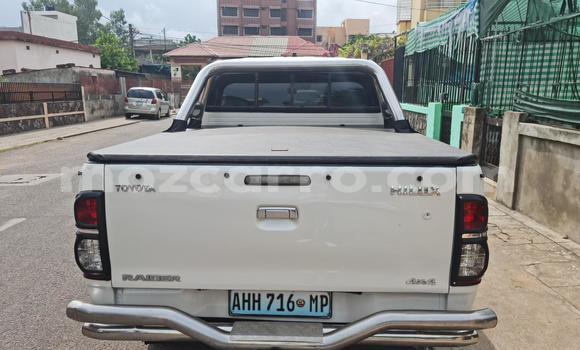 Buy Used Toyota Hilux White Car in Maputo in Maputo Buy Used Toyota Hilux White Car in Maputo in Maputo