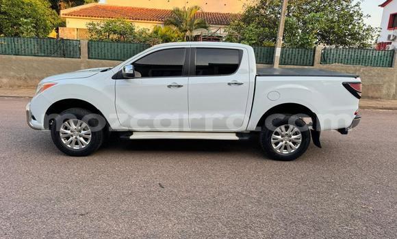 Tenga Tsaru Mazda BT-50 Chena Mota in Maputo in Maputo Tenga Tsaru Mazda BT-50 Chena Mota in Maputo in Maputo