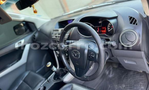 Tenga Tsaru Mazda BT-50 Chena Mota in Maputo in Maputo Tenga Tsaru Mazda BT-50 Chena Mota in Maputo in Maputo