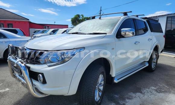 Nunua Ilio tumika Mitsubishi Triton Nyeupe Gari ndani ya Maputo nchini Maputo Nunua Ilio tumika Mitsubishi Triton Nyeupe Gari ndani ya Maputo nchini Maputo
