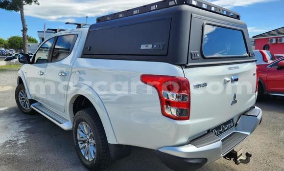 Nunua Ilio tumika Mitsubishi Triton Nyeupe Gari ndani ya Maputo nchini Maputo Nunua Ilio tumika Mitsubishi Triton Nyeupe Gari ndani ya Maputo nchini Maputo