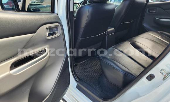 Nunua Ilio tumika Mitsubishi Triton Nyeupe Gari ndani ya Maputo nchini Maputo Nunua Ilio tumika Mitsubishi Triton Nyeupe Gari ndani ya Maputo nchini Maputo