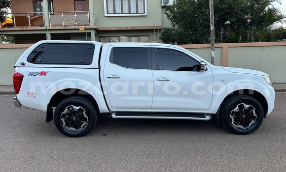 Tenga Tsaru Nissan Navara Chena Mota in Maputo in Maputo