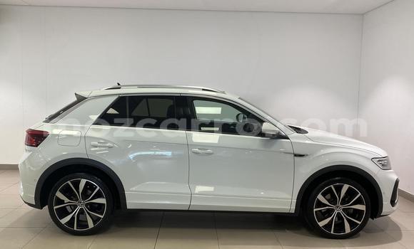 Tenga Tsaru Volkswagen T-Roc Chena Mota in Maputo in Maputo Tenga Tsaru Volkswagen T-Roc Chena Mota in Maputo in Maputo