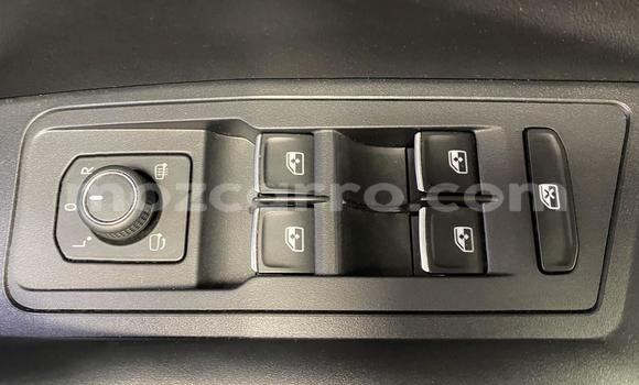 Tenga Tsaru Volkswagen T-Roc Chena Mota in Maputo in Maputo Tenga Tsaru Volkswagen T-Roc Chena Mota in Maputo in Maputo