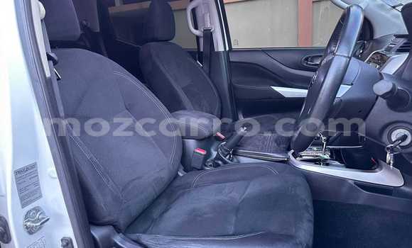 Comprar Usado Nissan Navara Branco Carro em Maputo em Maputo Comprar Usado Nissan Navara Branco Carro em Maputo em Maputo