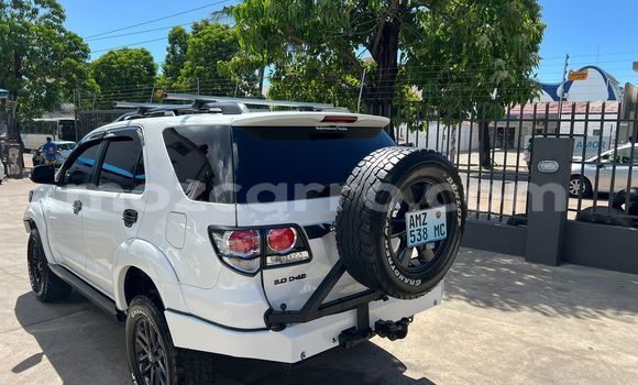Comprar Usado Toyota Fortuner Branco Carro em Maputo em Maputo Comprar Usado Toyota Fortuner Branco Carro em Maputo em Maputo