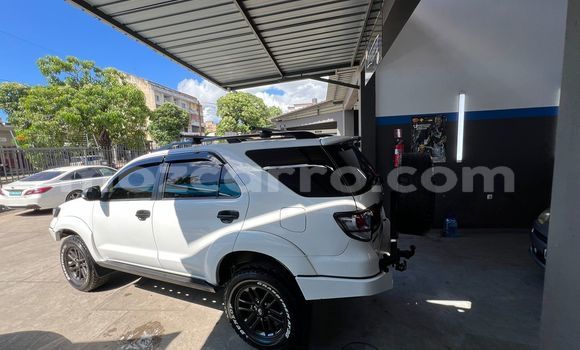 Comprar Usado Toyota Fortuner Branco Carro em Maputo em Maputo Comprar Usado Toyota Fortuner Branco Carro em Maputo em Maputo