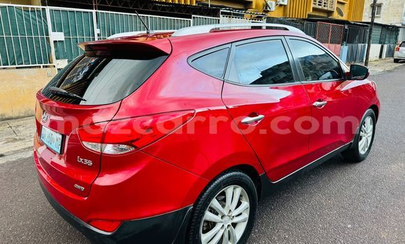 Nunua Ilio tumika Hyundai ix35 Nyekundu Gari ndani ya Maputo nchini Maputo Nunua Ilio tumika Hyundai ix35 Nyekundu Gari ndani ya Maputo nchini Maputo