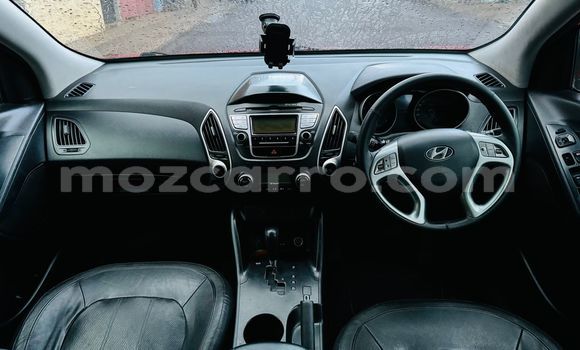 Nunua Ilio tumika Hyundai ix35 Nyekundu Gari ndani ya Maputo nchini Maputo Nunua Ilio tumika Hyundai ix35 Nyekundu Gari ndani ya Maputo nchini Maputo