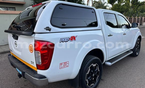 Comprar Novo Nissan Navara Branco Carro em Maputo em Maputo Comprar Novo Nissan Navara Branco Carro em Maputo em Maputo