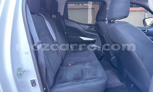 Comprar Novo Nissan Navara Branco Carro em Maputo em Maputo Comprar Novo Nissan Navara Branco Carro em Maputo em Maputo