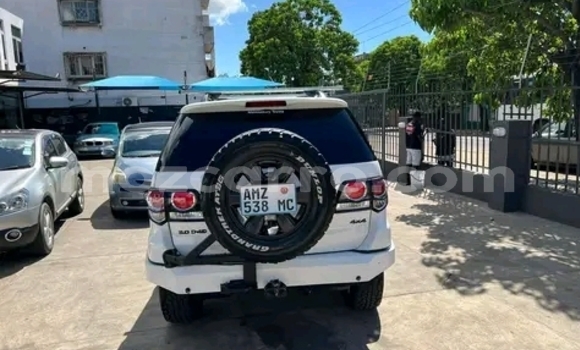 Buy Used Toyota Fortuner White Car in Maputo in Maputo Buy Used Toyota Fortuner White Car in Maputo in Maputo