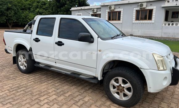 Tenga Tsaru Isuzu KB Chena Mota in Maputo in Maputo Tenga Tsaru Isuzu KB Chena Mota in Maputo in Maputo