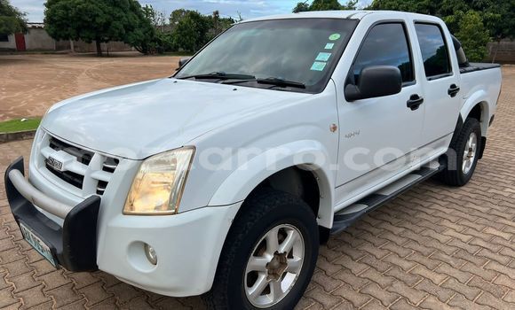 Tenga Tsaru Isuzu KB Chena Mota in Maputo in Maputo Tenga Tsaru Isuzu KB Chena Mota in Maputo in Maputo