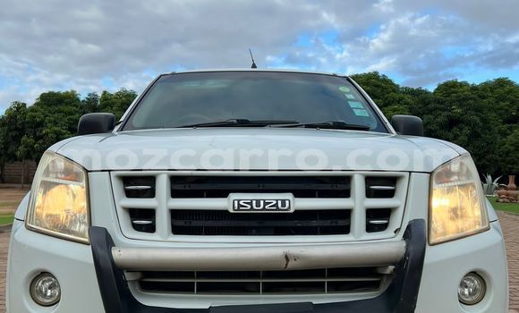 Tenga Tsaru Isuzu KB Chena Mota in Maputo in Maputo Tenga Tsaru Isuzu KB Chena Mota in Maputo in Maputo