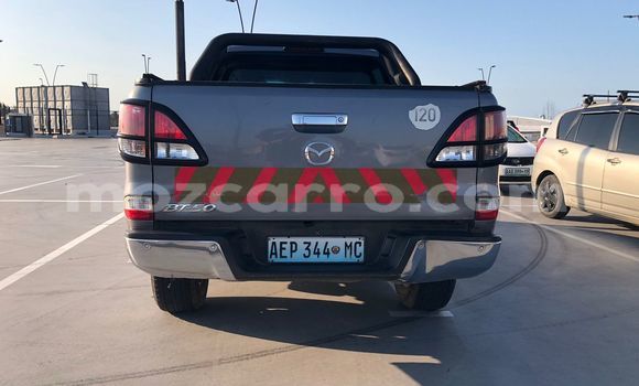 Comprar Usado Mazda BT-50 Prata Carro em Maputo em Maputo Comprar Usado Mazda BT-50 Prata Carro em Maputo em Maputo