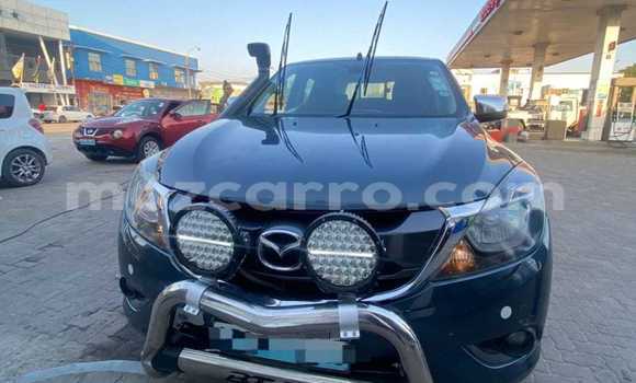Comprar Usado Mazda BT-50 Azul Carro em Maputo em Maputo