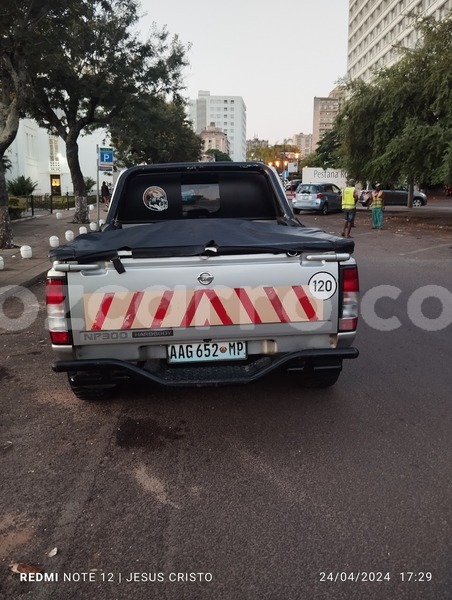 Big with watermark nissan hardbody maputo maputo 22350